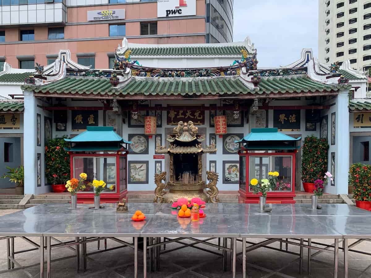 One Day Trip in Johor Bahru for First Time Visitors Visit Johor Ancient Temple